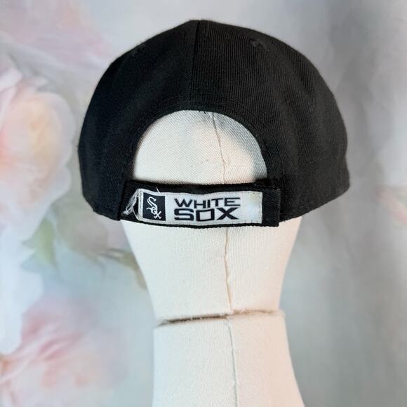 New Era Chicago White Sox 9Forty B & W Baseball Cap Genuine Merchandise - Picture 4 of 5